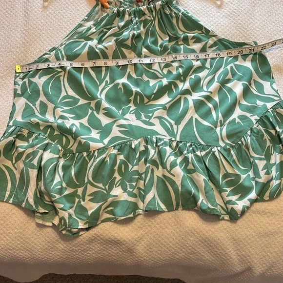THML‎ Mint Green Floral Print Halter Top size M NWT - Picture 7 of 8